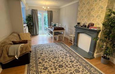 Cozy 2 Bedroom Home in Hucknall, Perfect for a Relaxing Getaway - Foto 7