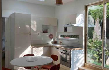 Très bel appartement avec jardin reposant - Foto 1