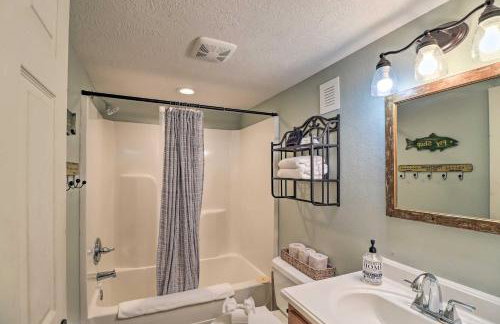 Expansive Cotter Cabin on White River with Deck! - Foto 16