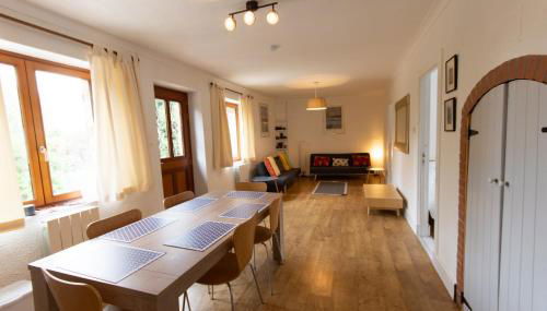 House - Sleeps 6 - Parking - Garden - Photo 3