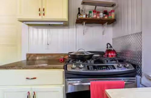 Chill Fire Island Beachfront Cottage with Amazing Bay and Sunset Views, Perfect Location in Fair Harbor - Foto 22