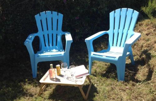 Kitty Unique 60s Caravan set in Pretty Garden - Foto 12