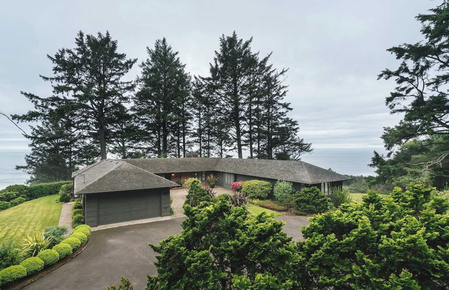 The Purcell House by Avantstay Surrounded in Lush Greenery w/ Large Yard & Ocean Views - Foto 48