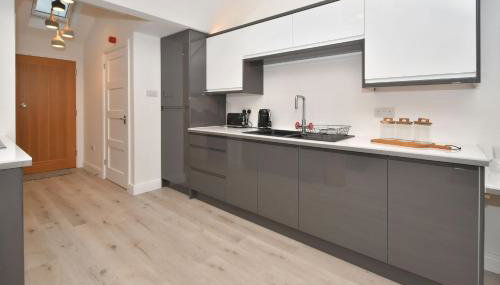 Antrobus Deluxe Apartments by YourStays - Foto 3