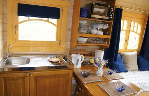 Les Roulottes de Saint-Sulpice - Foto 11