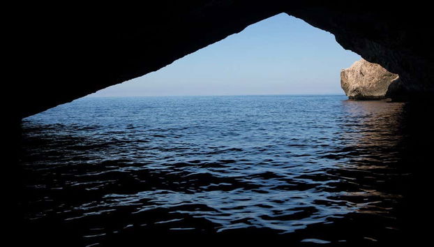 Excursión a Cabrera y la Cueva Azul en barco - Foto 2
