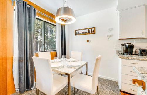 1 Mi to Lake Tahoe Condo with Pool Access - Foto 7