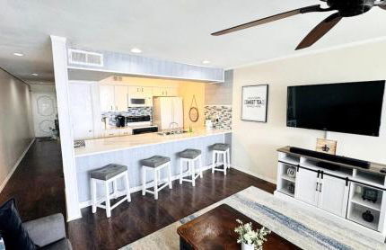 Luxury Lakefront Escape on Lake Conroe - Photo 24