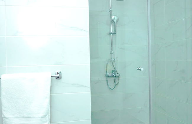 Embassy Gardens Premier Suites - Photo 60