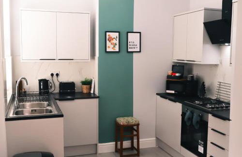 Spacious Stylish Home with FREE Parking 10 Mins to Manchester Centre & AO Arena Ideal for Groups & Long Stays - Foto 23