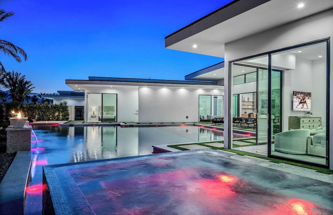 Sleeps 17 Pool & Pickleball Sun-kissed Desert Escape Bravo Villa #1 by Avantstay - Foto 10