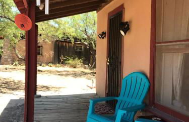 1900s Miner's cabin behind Tombstone Brewery - Foto 3