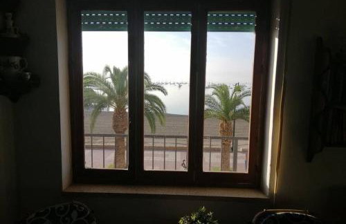 Piso en primera línea con wifi y vistas al mar - Photo 17