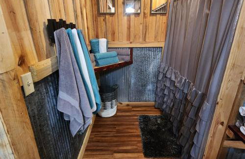 Unique Country Cabin Meets Farmhouse Modern!!! - Foto 28