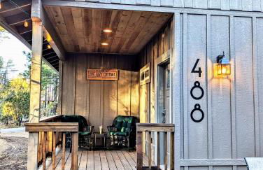 Relax & Recharge in Cozy Pinetop 2BR Retreat - Foto 16