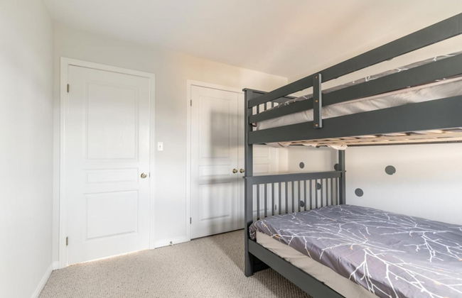 Unique Townhome Private HOT TUB Gym Sauna BBQ Playground Garage - Foto 34