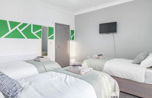 Contractor Luxury Home - Long Stays - 4 Bedrooms - Sleep 8 - Zip & Link Beds - Ultra Fast WiFi - Free Parking - Foto 15