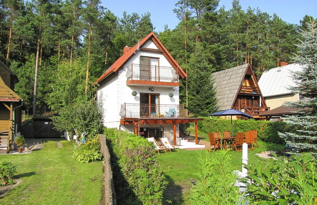 Detached Cottage With Fenced Yard Right by the Lake, Wrony - Foto 20