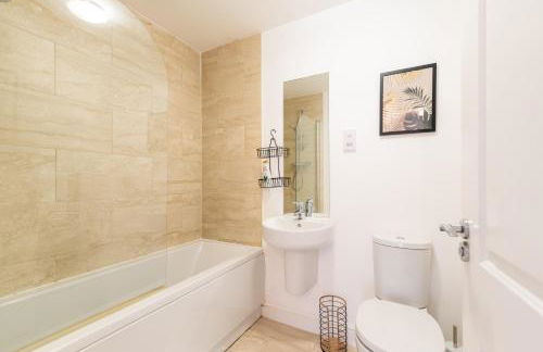 Convenient & cosy 3 bed house - Foto 11