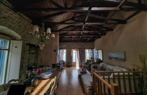 Stone house 1883 Kymi with pool - Photo 5