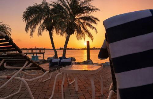 107-Waterfront-Walk to beach-Lovely - Foto 1