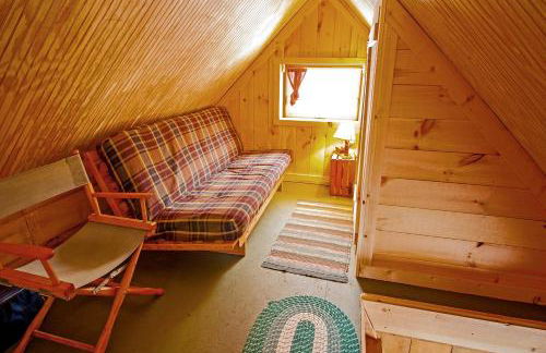 Cozy Log Cabin with an Indoor Fireplace Located on 70 Forested Acres in Leicester, Vermont - Foto 36