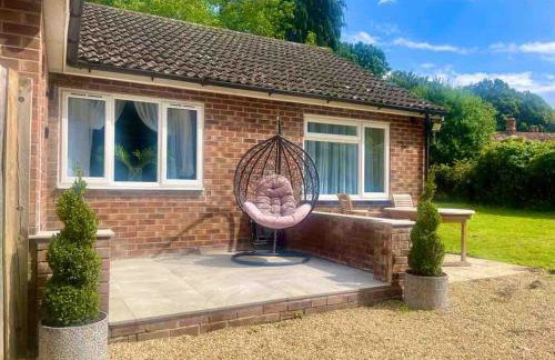 Luxury 2 Bedroom Norfolk Retreat-Private Hot Tub - Foto 18