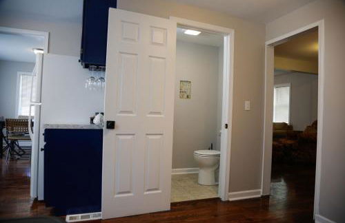 1939 Four Bed Rustic Escape by Casino - Foto 39