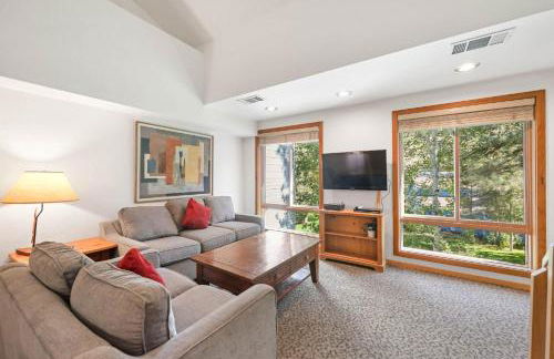 Palisades Tahoe Lodge Rentals Studio Loft #306 - Foto 1