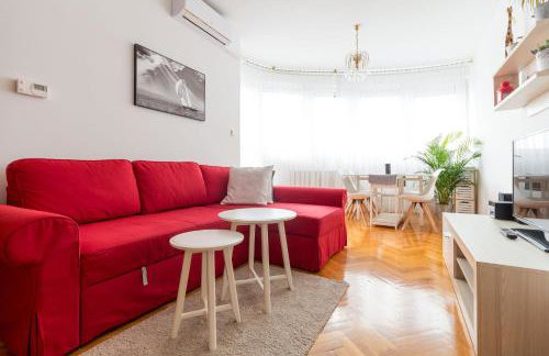 "Apartment Zagreb Idila Center", with a balcony, speed WiFi - Photo 1