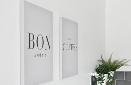 Stylish One Bed Apartment Near Cotswolds RAF - Foto 12