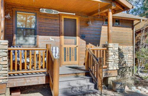 Rustic Retreat with Spacious Deck in Show Low! - Foto 25