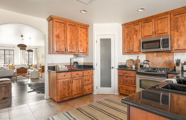 Flora by Avantstay Modern Private Desert Oasis on Large Grounds w Pool Bocce Ball - Foto 9