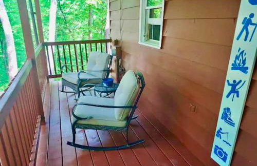 Trailseeker Cabin w King Bed Hot Tub at Red River Gorge Natural Bridge - Foto 7