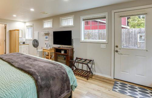 Port Angeles Abode with Yard and Guest House! - Foto 13