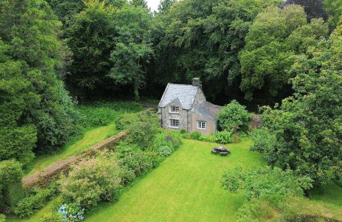 Garden Cottage - Photo 1