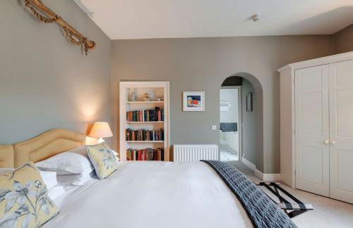 Tamar Castle - Photo 22