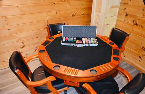 Above Expectations-New Exterior-Sleeps 8-Hot Tub-Games Galore-Nature - Foto 12