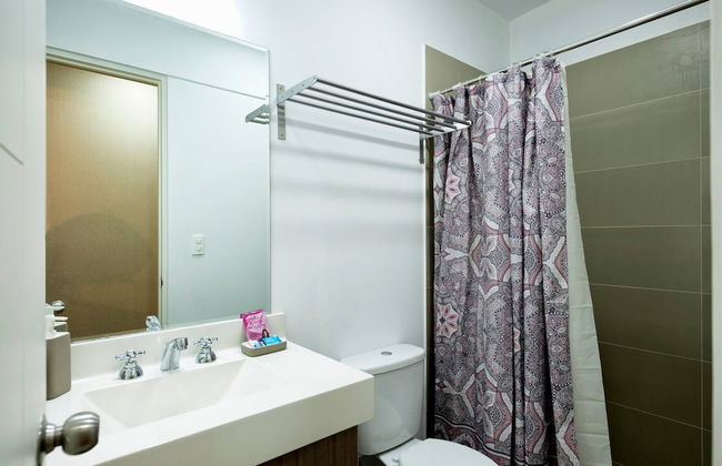 Ur Place Rentals - Modern 3bdrm, Swimming Pool And Gym - Photo 19