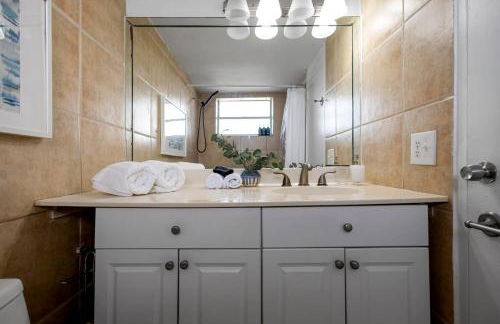 Bayshore Bliss, Cozy with Water Views of Miami Bay - Foto 48