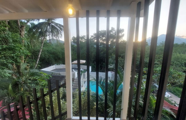 A touch of pink secret garden resort - Photo 12