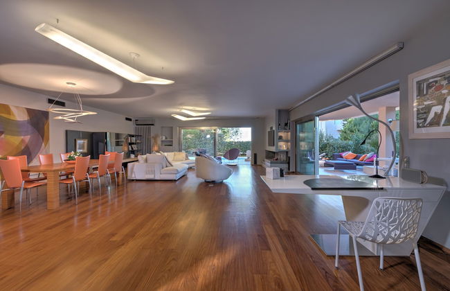 Luxurious Villa Philoxenia - Photo 34