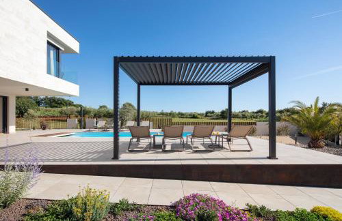 Brand NEW villa S58 with HEATED pool - Foto 21