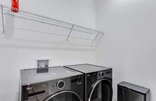 Modern Luxury In The City at Havilah Estates - Foto 9