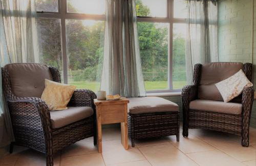 Large House On Farm With Own Heated Pool, As Seen On BBC TV - Photo 25