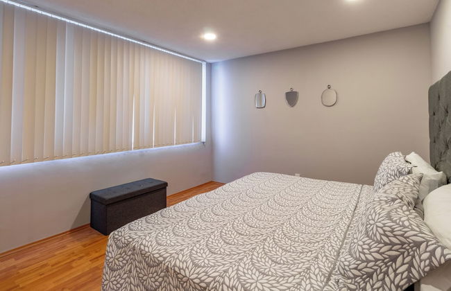 Penthouse Near Masaryk , Sleeps 16 , Pet Friendly - Foto 5