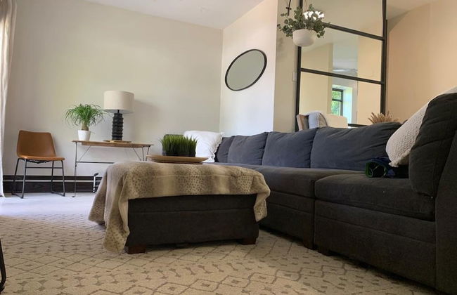 Pr Pvt Rm 5 Qn Bed Gated Comm Easy Parking - Photo 9