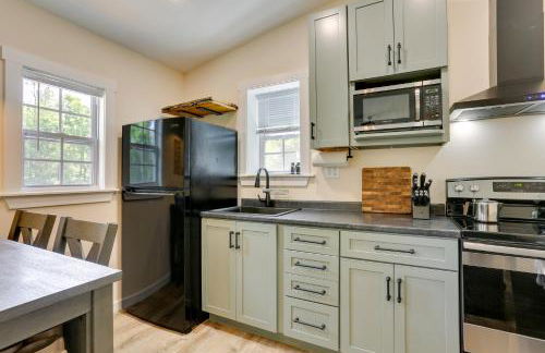 Secluded Poconos Cabin 75 Acres and Fire Pit! - Foto 5