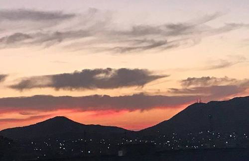 CASA SURYA, Piscina Fantástica, Churrasqueira, Completa, 18 HÓSPEDES na REGIÃO DOS LAGOS - Casa de Campo - Foto 62
