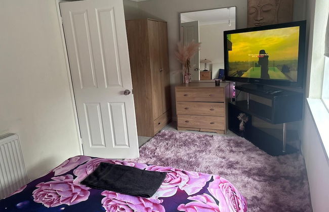 Spacious 2-bed Apartment in Hornchurch - Foto 8